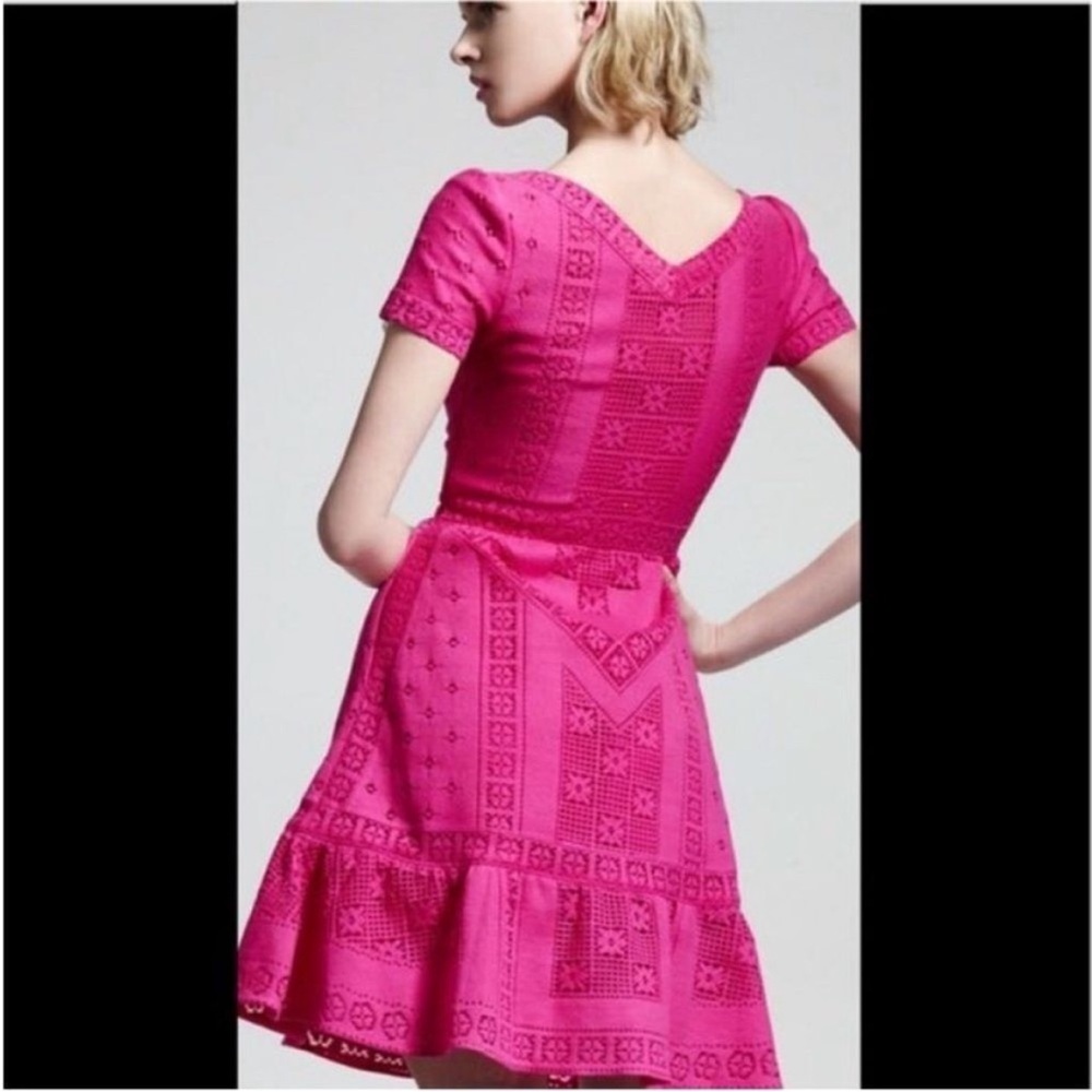 Valentino NWT Pink woman’s Voulant-Hem Guipure Dress size 10 - Picture 2 of 16